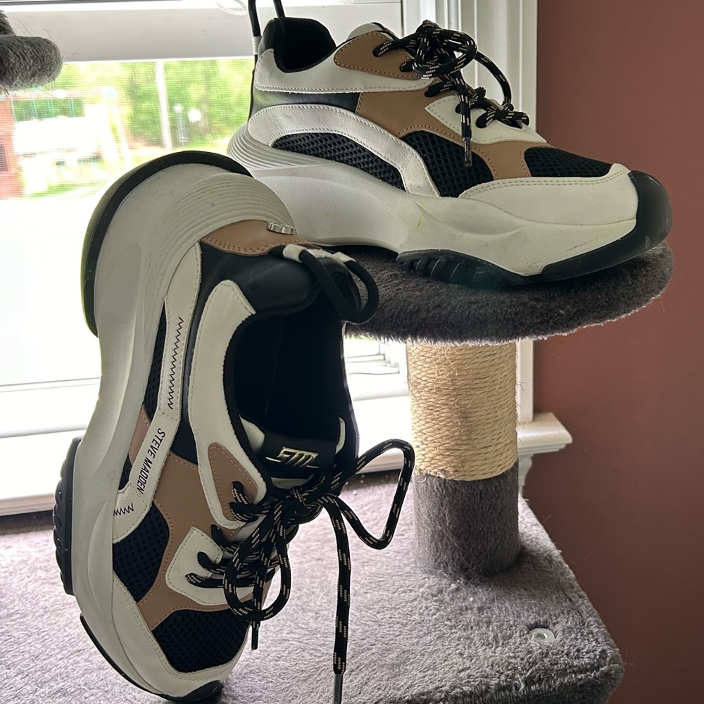Steve Madden size 8 women’s shoes